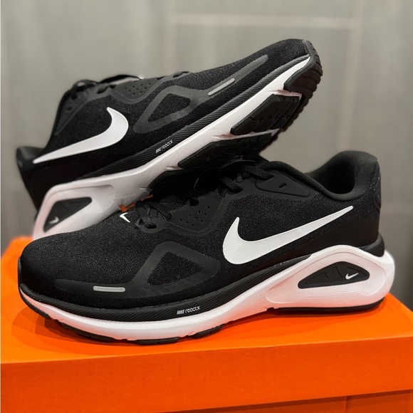 Nike Other - Mens Nike Structure 26